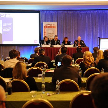 �esk� marketingov� spole�nost - Vzd�l�vac� projekty �esk� marketingov� spole�nosti