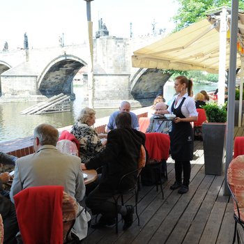 �esk� marketingov� spole�nost - Vzd�l�vac� projekty �esk� marketingov� spole�nosti