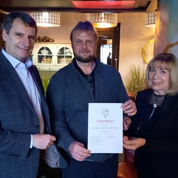 �esk� marketingov� spole�nost - Vzd�l�vac� projekty �esk� marketingov� spole�nosti