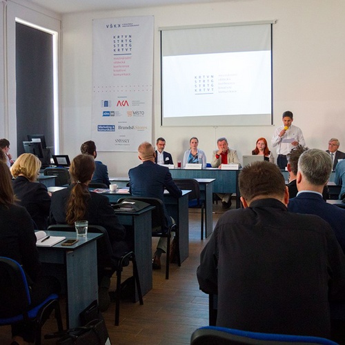 �esk� marketingov� spole�nost - Klub u�itel� marketingu