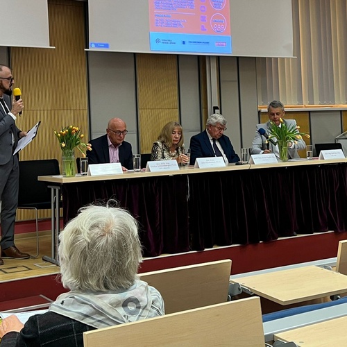 �esk� marketingov� spole�nost - Klub u�itel� marketingu