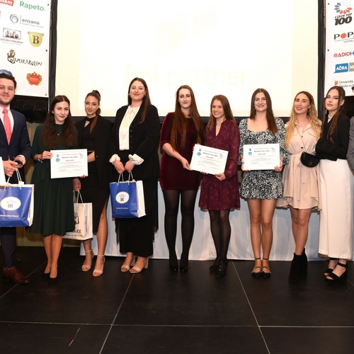 �esk� marketingov� spole�nost - Klub u�itel� marketingu