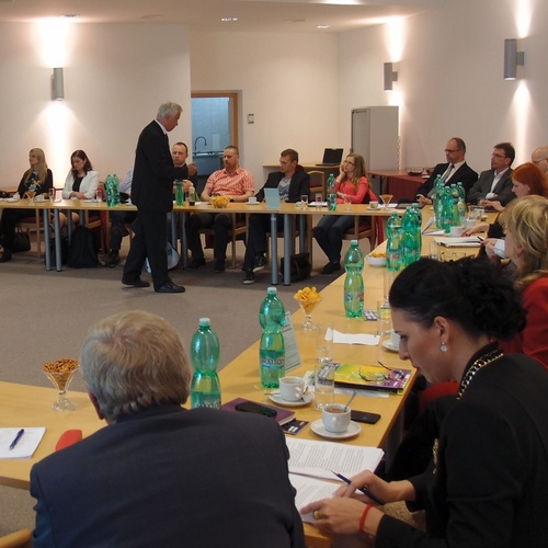 �esk� marketingov� spole�nost - Klub u�itel� marketingu