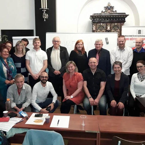 �esk� marketingov� spole�nost - Klub u�itel� marketingu