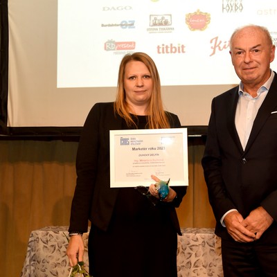 �esk� marketingov� spole�nost - Duhov� delf�n