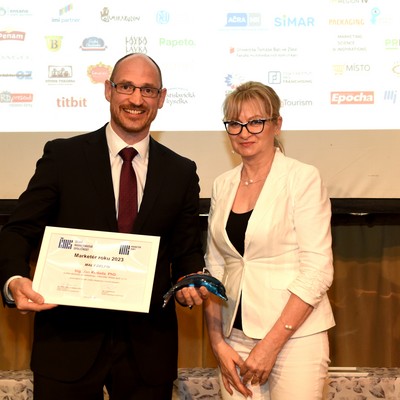 �esk� marketingov� spole�nost - Mal� delf�n