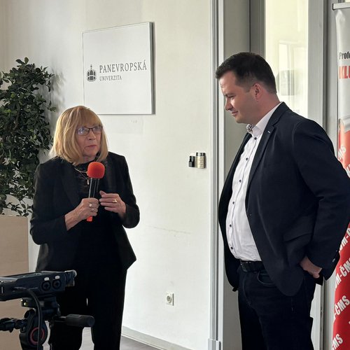 �esk� marketingov� spole�nost - E-commerce v �esk� republice