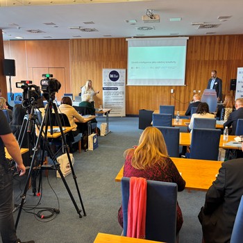 �esk� marketingov� spole�nost - Semin�� Marketing a um�l� inteligence: Inspirace bez hranic