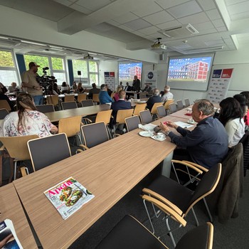 �esk� marketingov� spole�nost - Marketing a komunikace: Inovace a trendy ve v�uce na vysok�ch �kol�ch