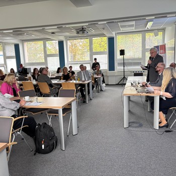 �esk� marketingov� spole�nost - Marketing a komunikace: Inovace a trendy ve v�uce na vysok�ch �kol�ch