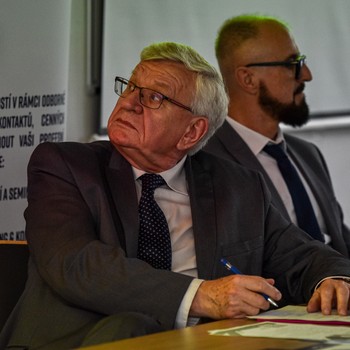 �esk� marketingov� spole�nost - Marketing a komunikace: Inovace a trendy ve v�uce na vysok�ch �kol�ch