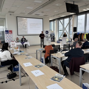 �esk� marketingov� spole�nost - Vzd�l�vac� projekty �esk� marketingov� spole�nosti