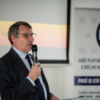 �esk� marketingov� spole�nost - Vzd�l�vac� projekty �esk� marketingov� spole�nosti